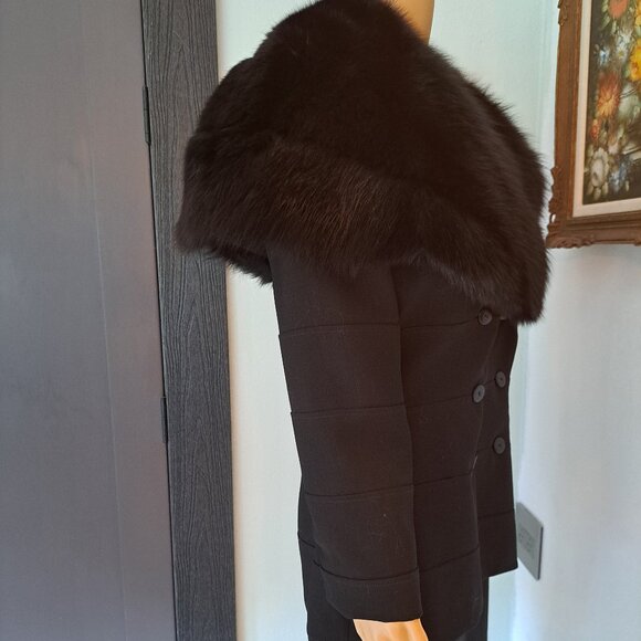 Elegant Core Double Breasted Black Suit Jacket with HUGE Fox Collar Size 8 VTG - Picture 3 of 6